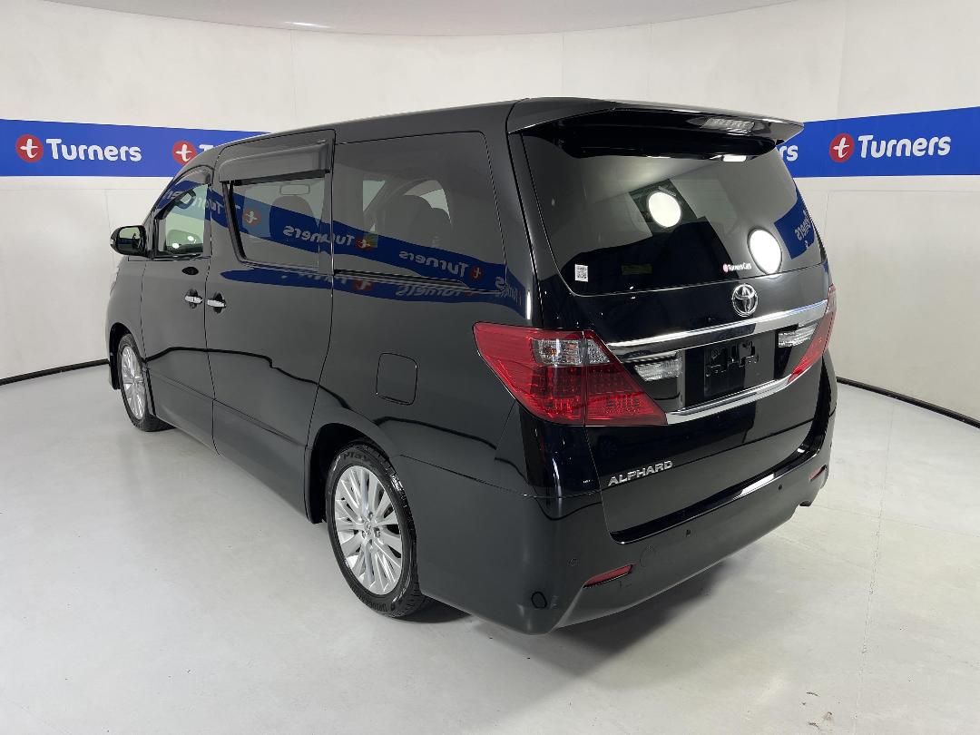 Photo '5' of Toyota Alphard