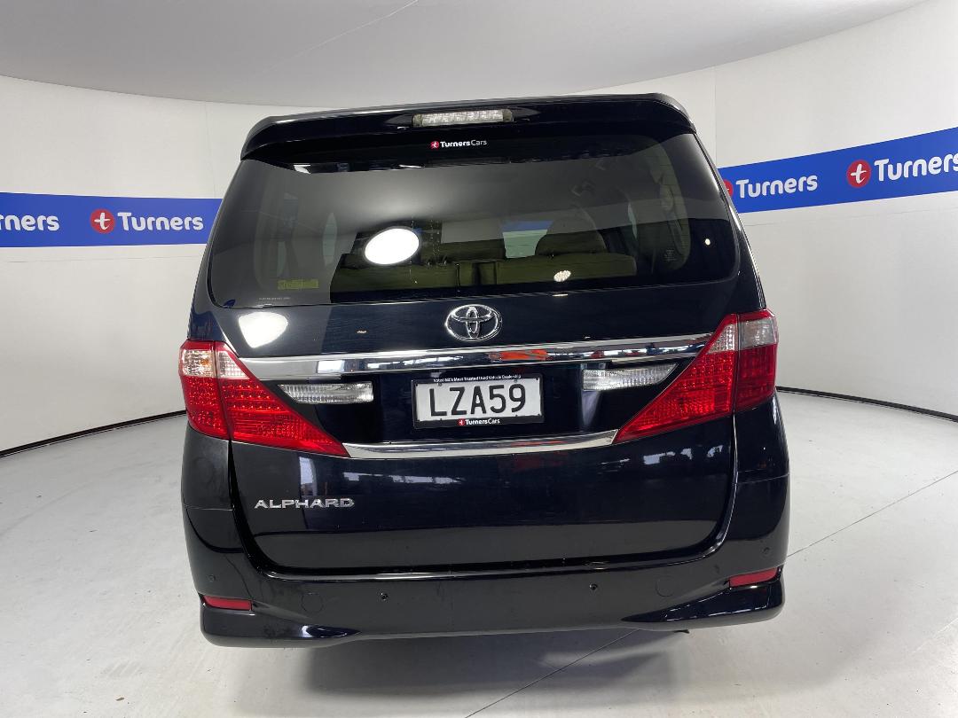 Photo '6' of Toyota Alphard