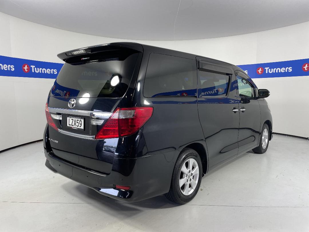 Photo '7' of Toyota Alphard