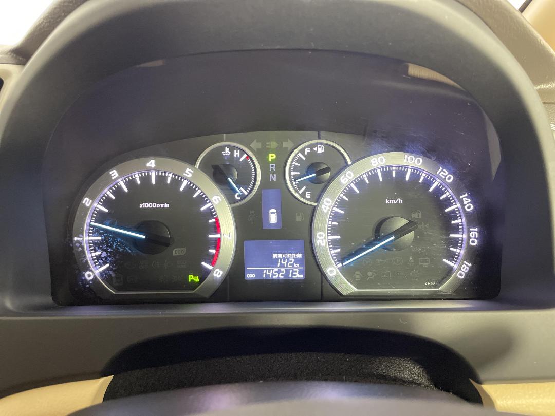 Photo '21' of Toyota Alphard