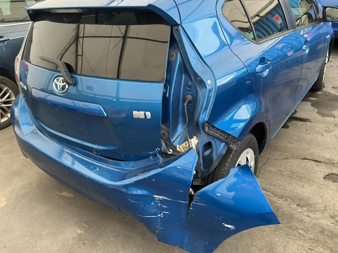 Photo '10' of Toyota Aqua Hybrid Photo '10' of Toyota Aqua Hybrid