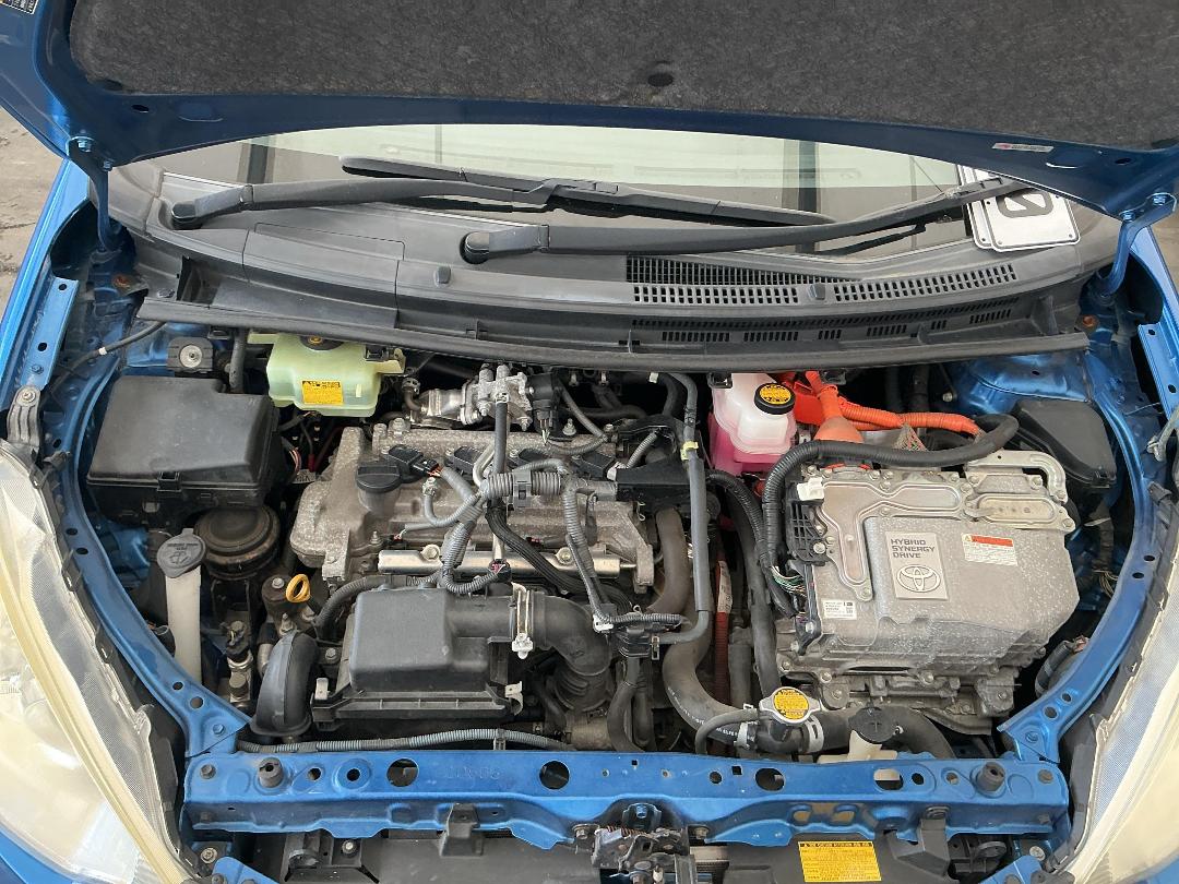 Photo '23' of Toyota Aqua Hybrid Photo '23' of Toyota Aqua Hybrid