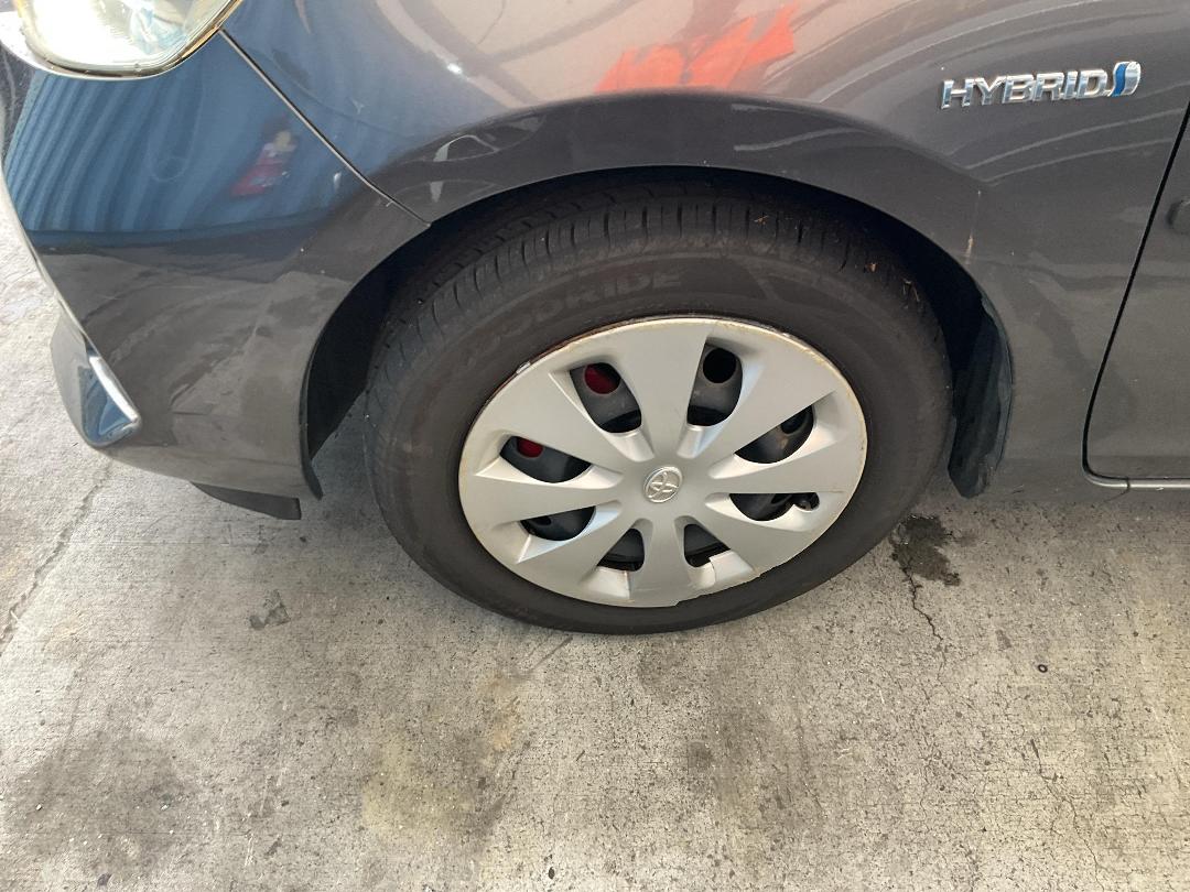 Photo '7' of Toyota Aqua Hybrid