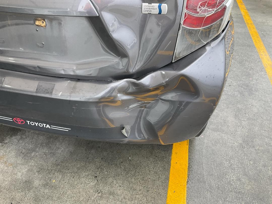 Photo '11' of Toyota Aqua Hybrid