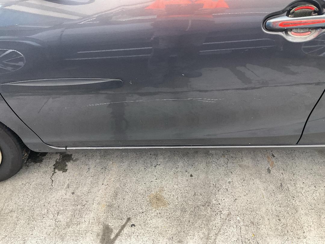 Photo '8' of Toyota Aqua Hybrid