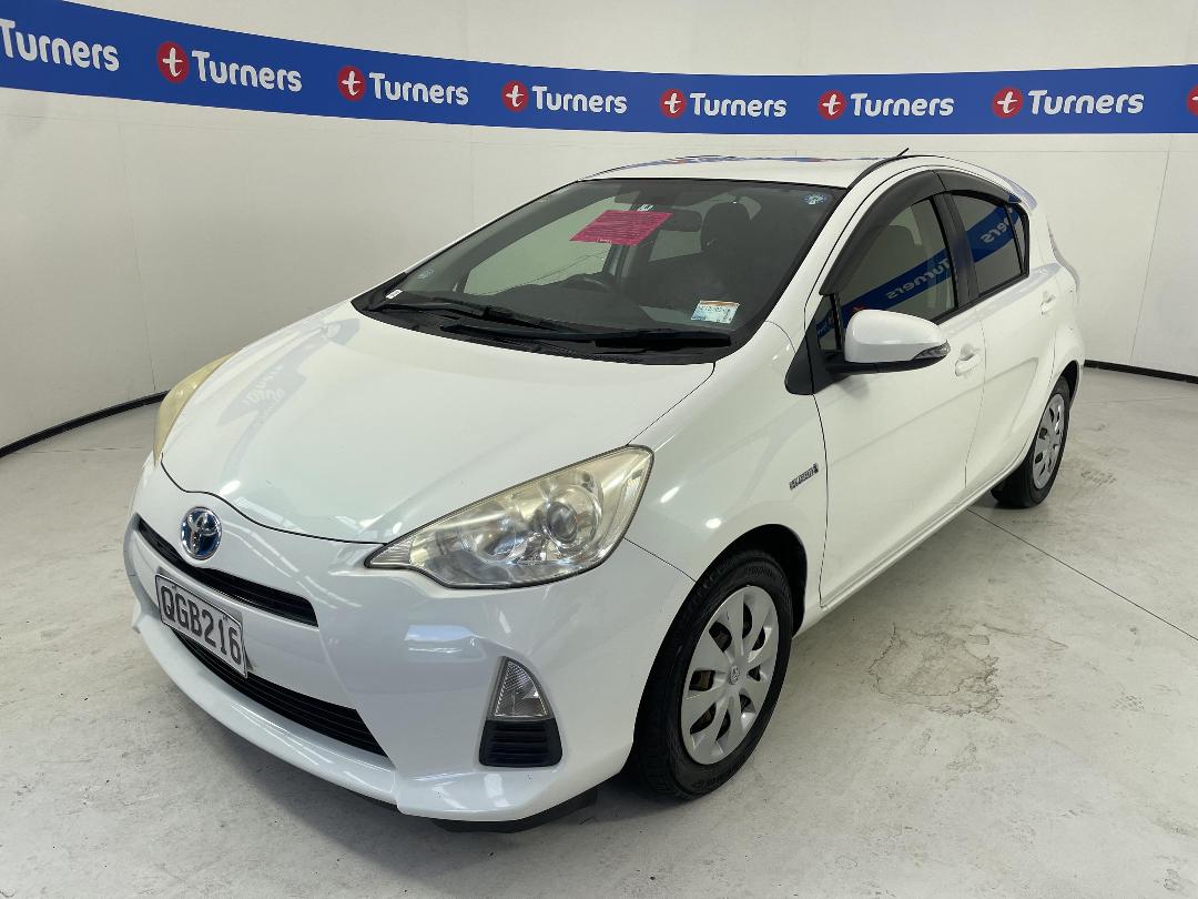 Photo '4' of Toyota Aqua Photo '4' of Toyota Aqua