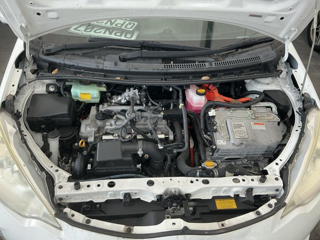 Photo '6' of Toyota Aqua