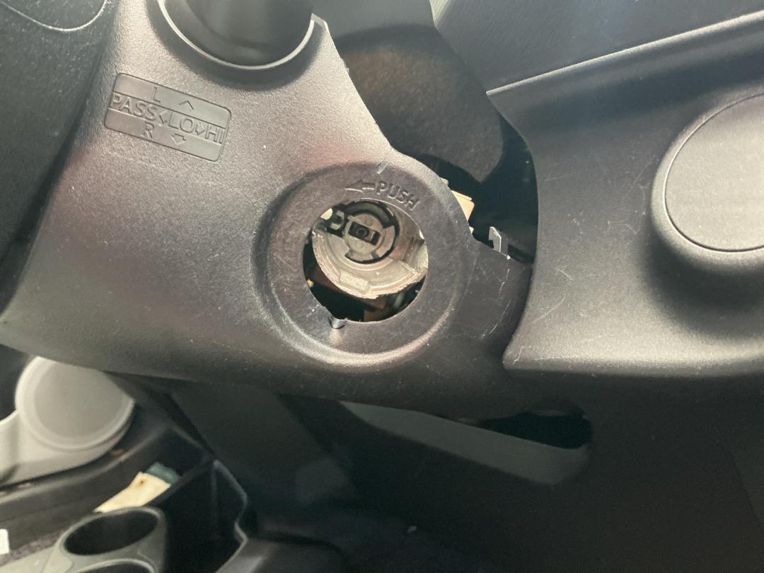 Photo '9' of Toyota Aqua