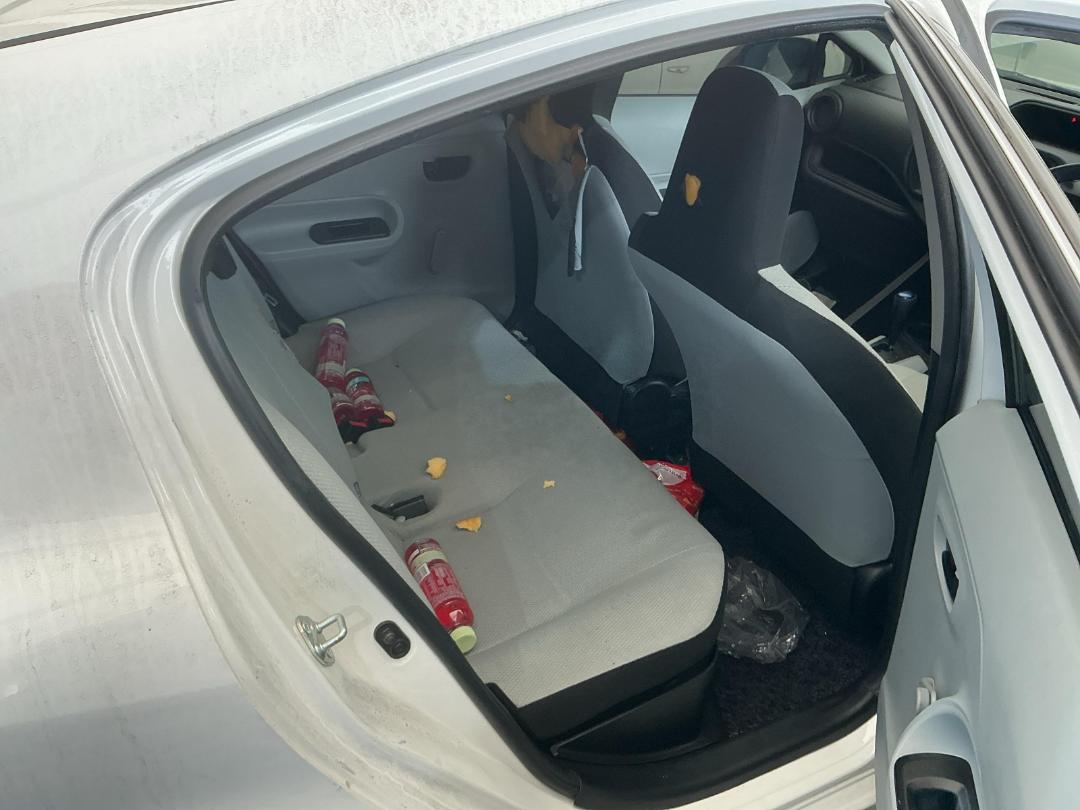 Photo '11' of Toyota Aqua