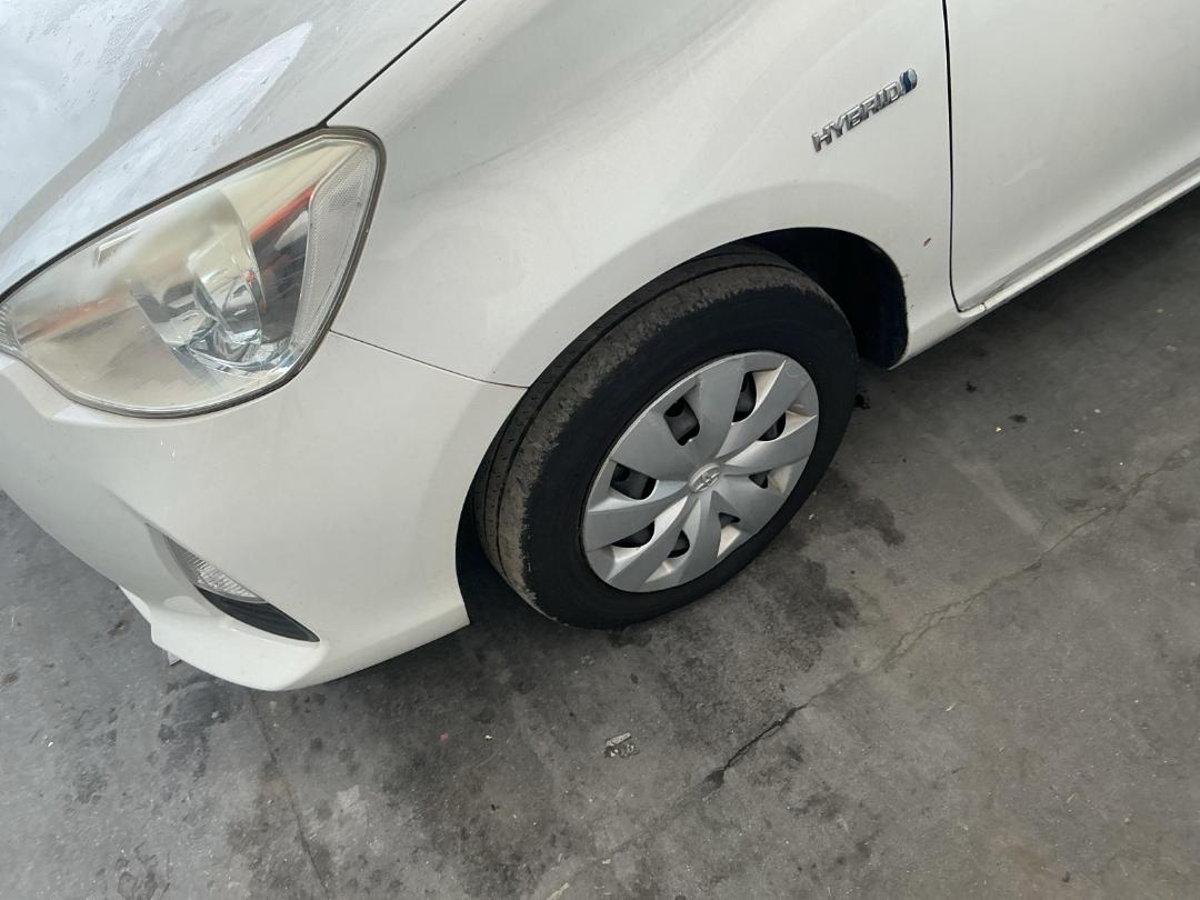 Photo '17' of Toyota Aqua