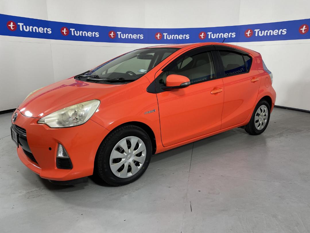 Photo '4' of Toyota Aqua Photo '4' of Toyota Aqua