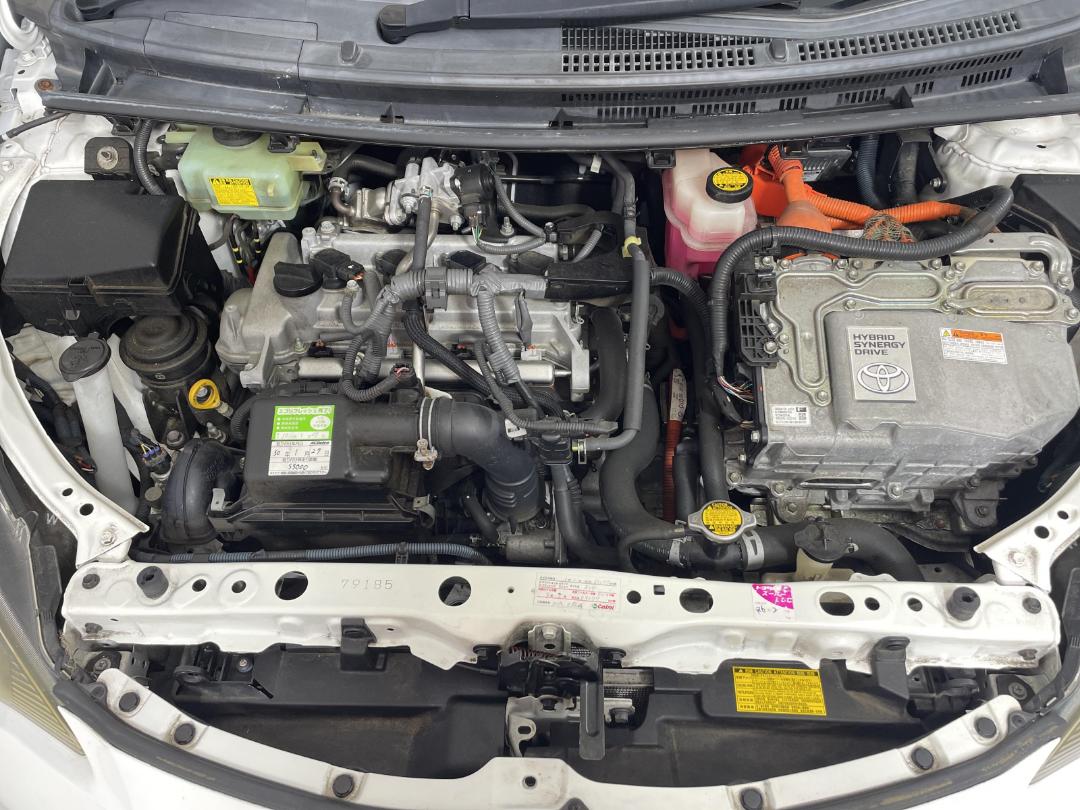 Photo '13' of Toyota Aqua Photo '13' of Toyota Aqua