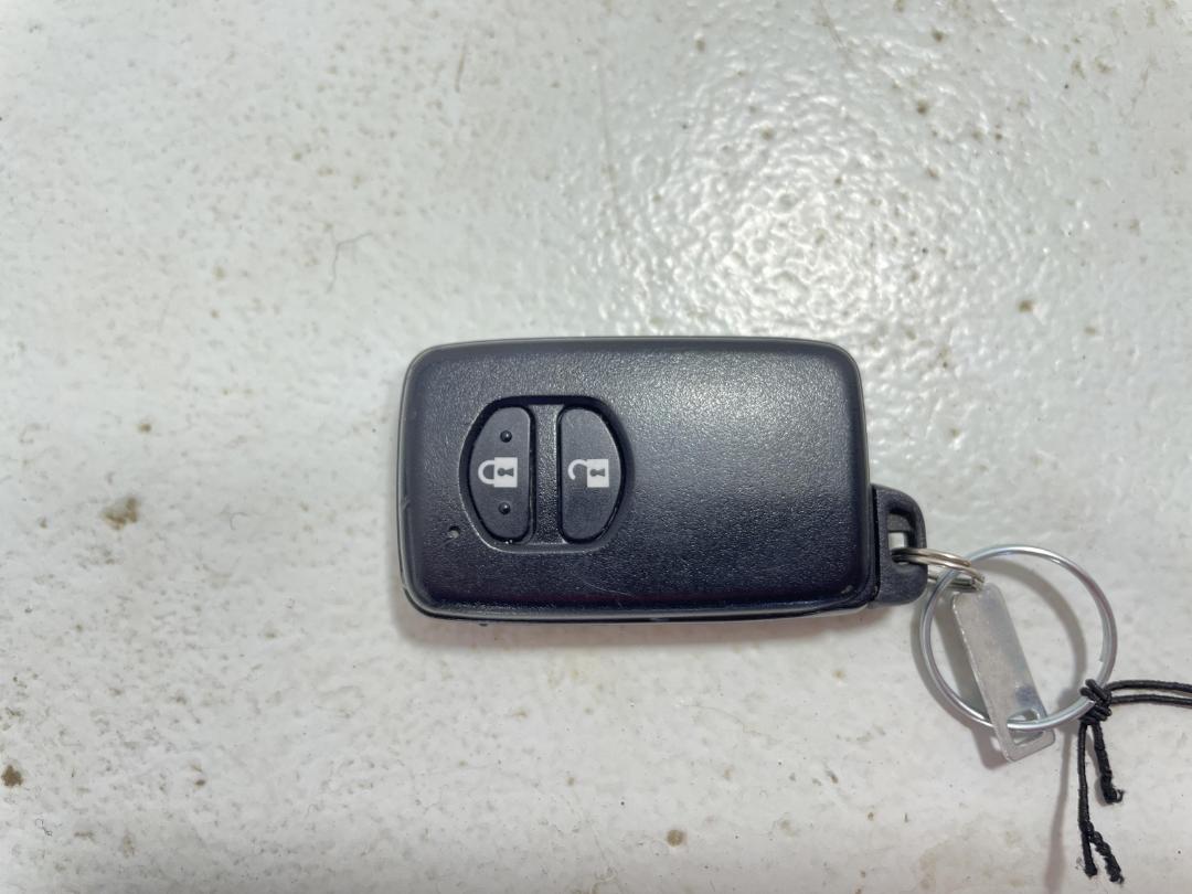 Photo '22' of Toyota Aqua Photo '22' of Toyota Aqua