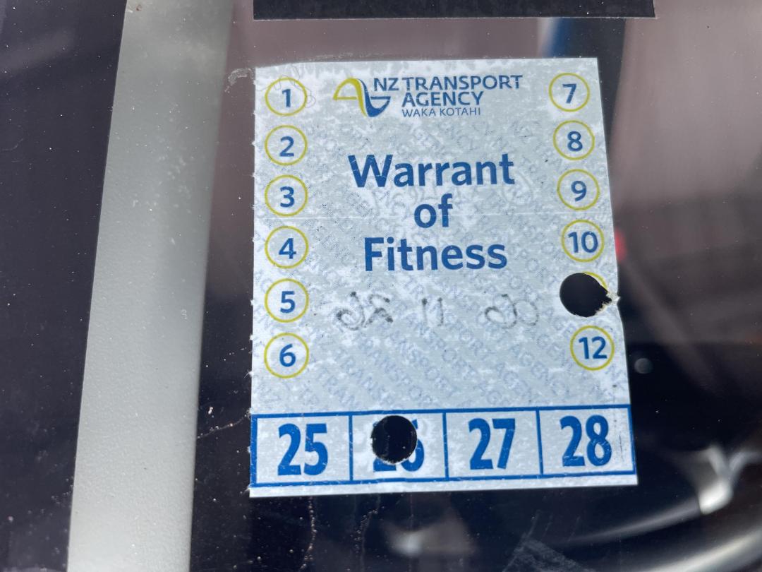 Photo '23' of Toyota Aqua Photo '23' of Toyota Aqua