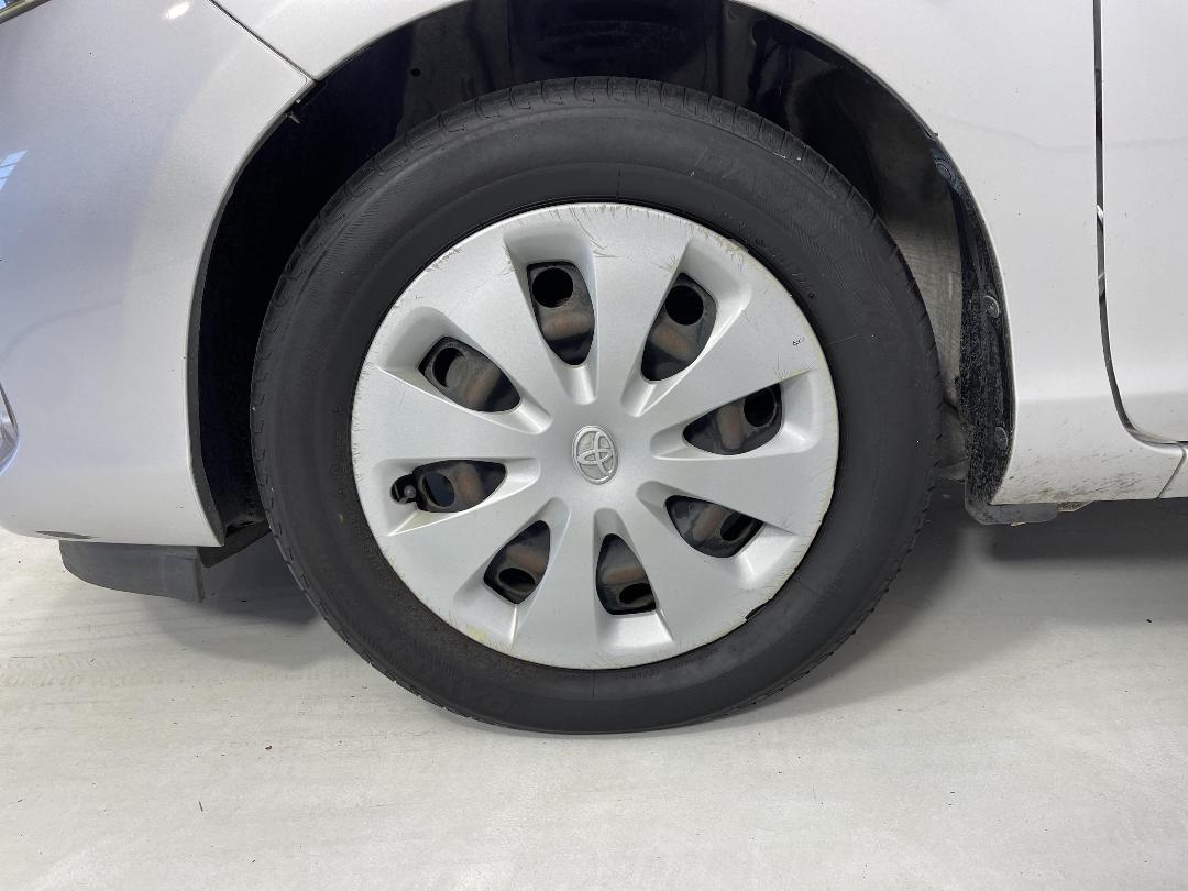 Photo '10' of Toyota Aqua