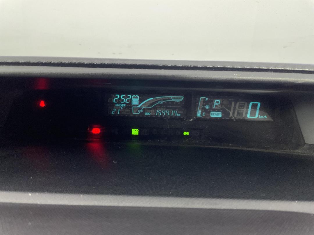 Photo '21' of Toyota Aqua