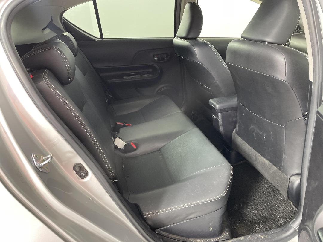 Photo '20' of Toyota Aqua