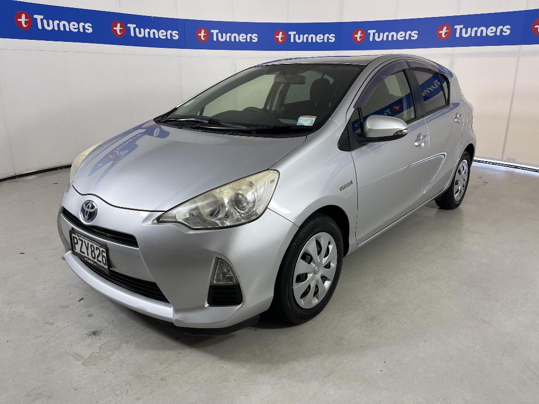 Photo '4' of Toyota Aqua Photo '4' of Toyota Aqua