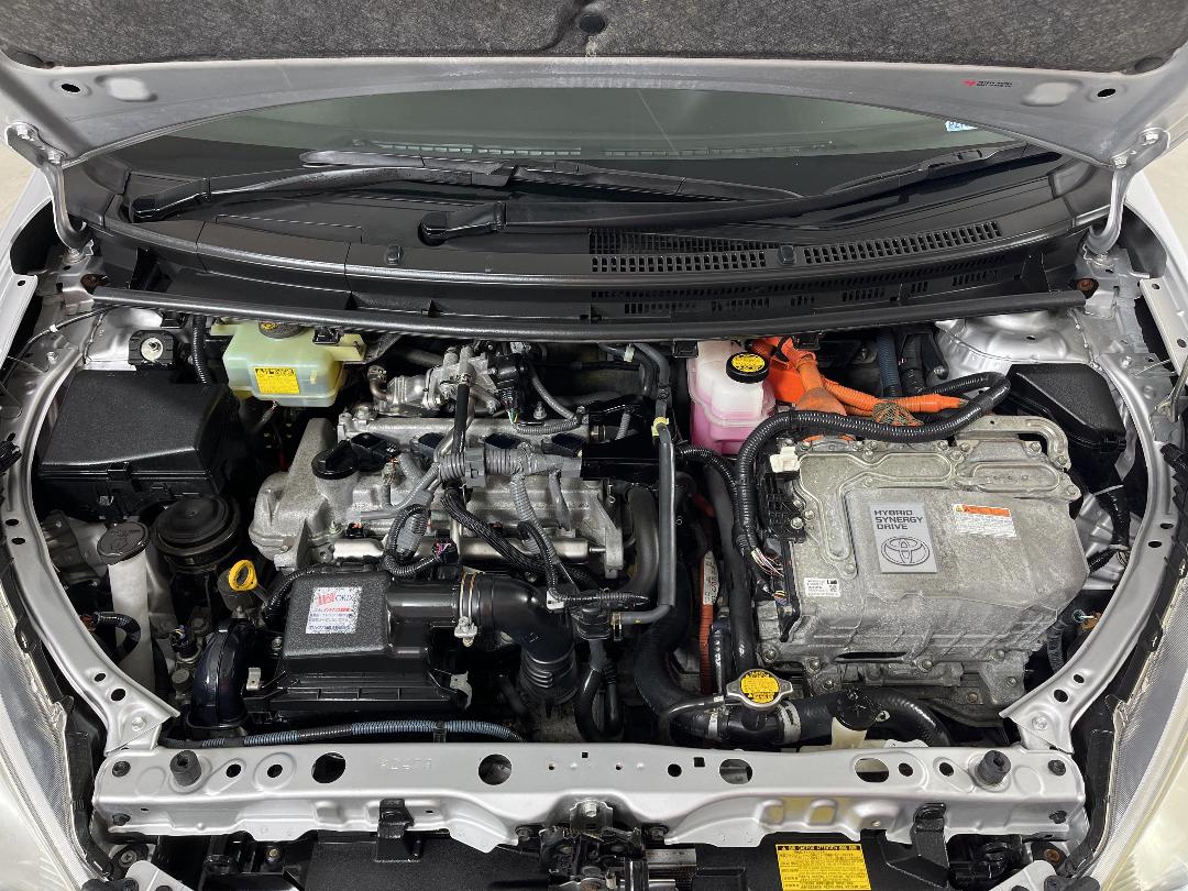 Photo '13' of Toyota Aqua Photo '13' of Toyota Aqua