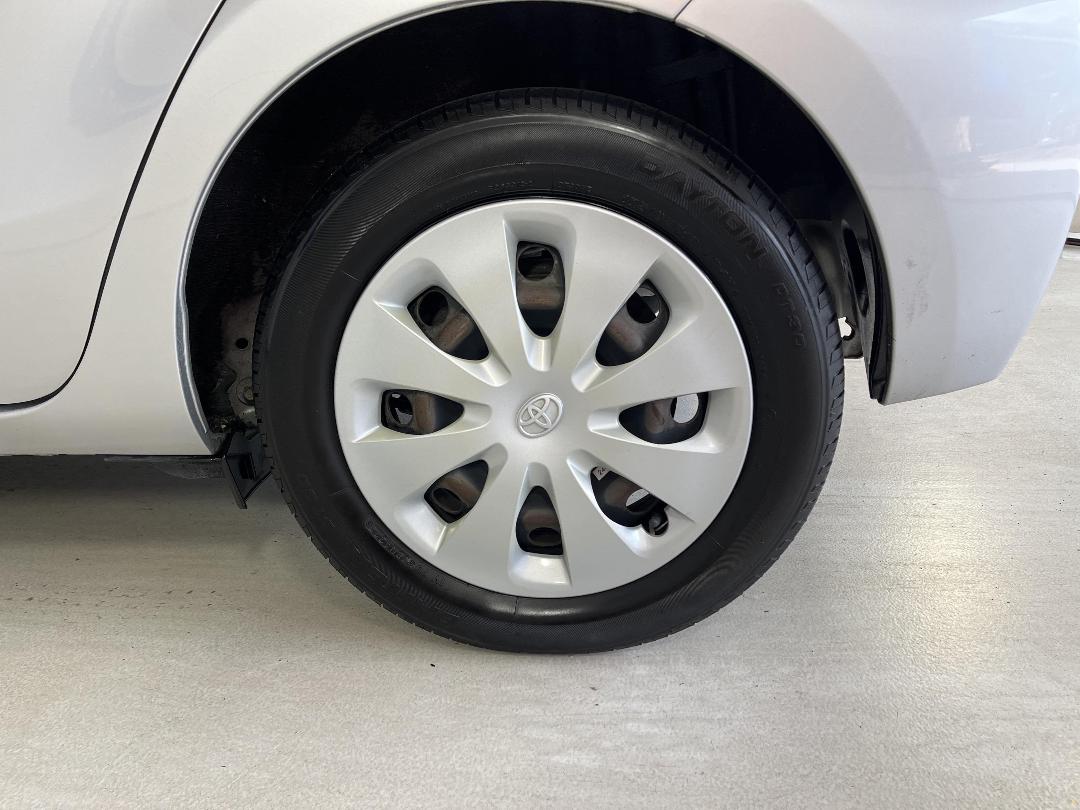 Photo '11' of Toyota Aqua Photo '11' of Toyota Aqua