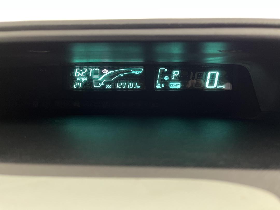 Photo '21' of Toyota Aqua Photo '21' of Toyota Aqua