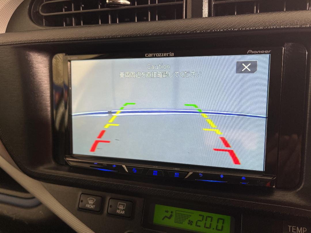 Photo '24' of Toyota Aqua Photo '24' of Toyota Aqua