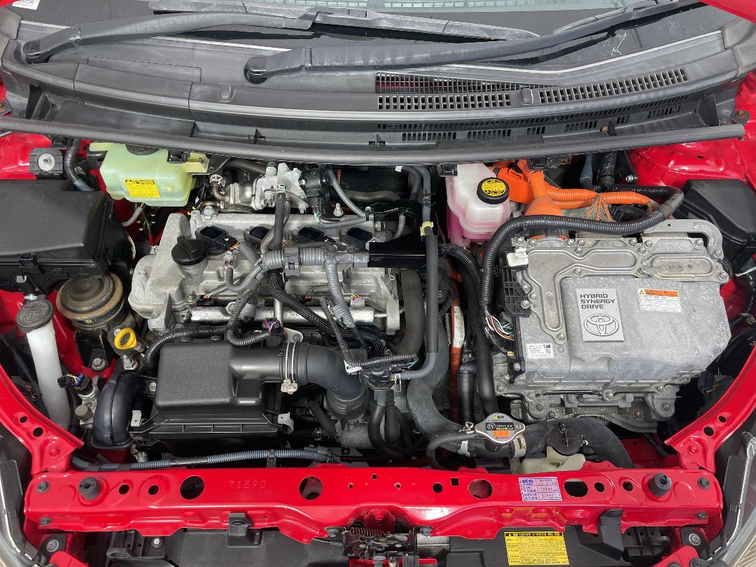 Photo '13' of Toyota Aqua