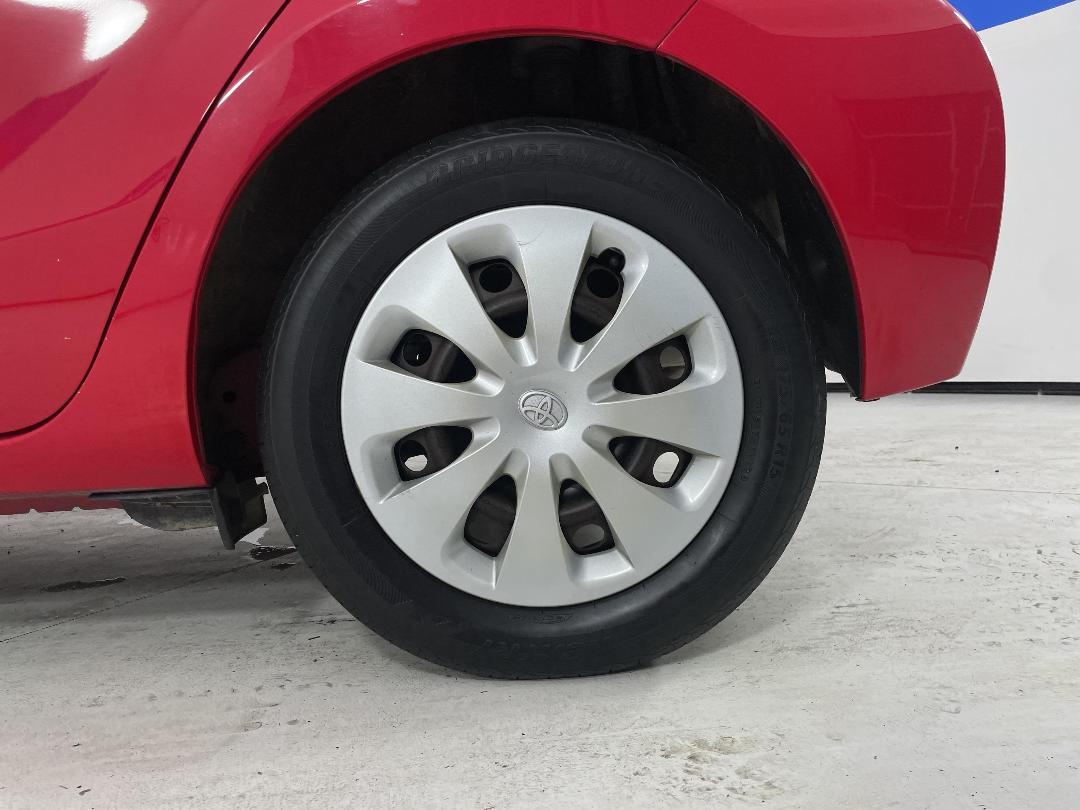 Photo '11' of Toyota Aqua