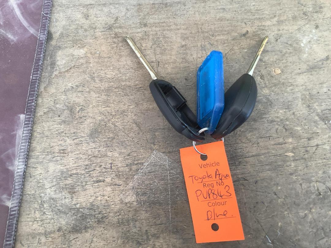 Photo '17' of Toyota Aqua Photo '17' of Toyota Aqua