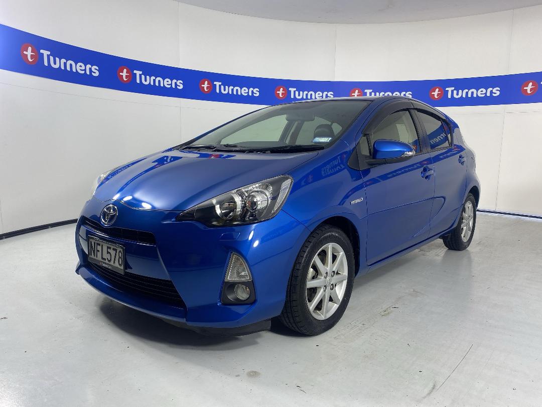 Photo '4' of Toyota Aqua Photo '4' of Toyota Aqua