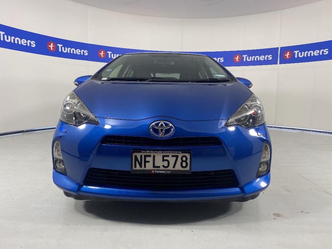 Photo '2' of Toyota Aqua Photo '2' of Toyota Aqua