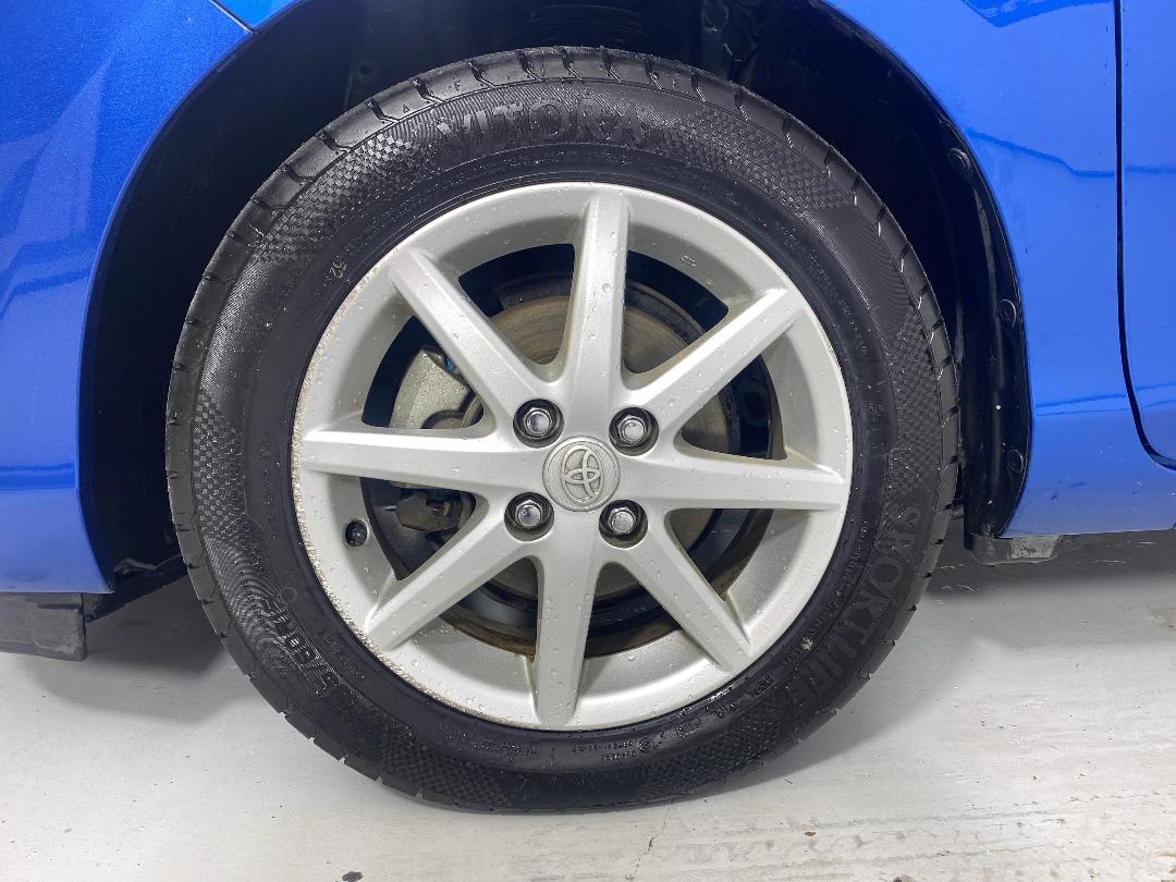 Photo '10' of Toyota Aqua Photo '10' of Toyota Aqua