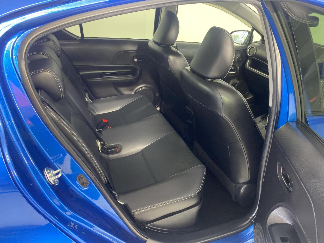 Photo '20' of Toyota Aqua Photo '20' of Toyota Aqua