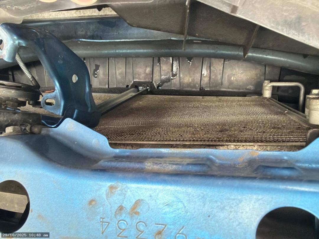 Photo '7' of Toyota Aqua Photo '7' of Toyota Aqua