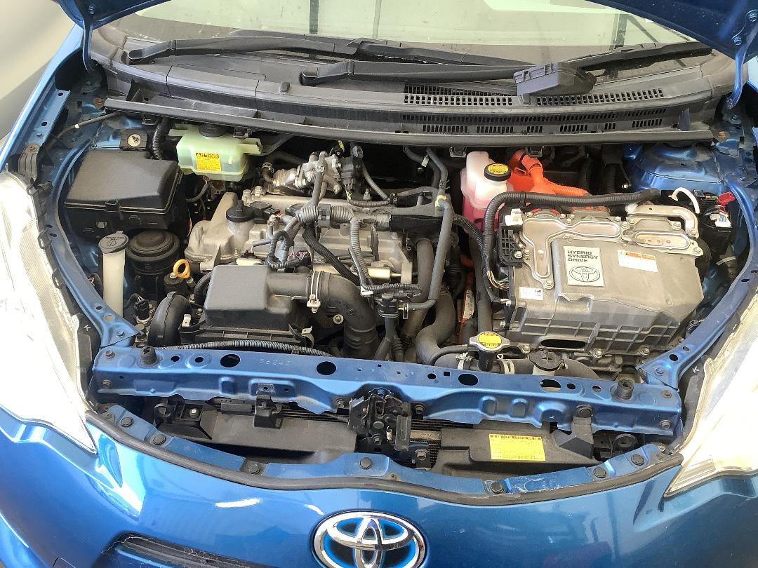 Photo '18' of Toyota Aqua Photo '18' of Toyota Aqua