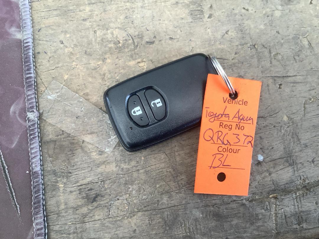 Photo '21' of Toyota Aqua Photo '21' of Toyota Aqua