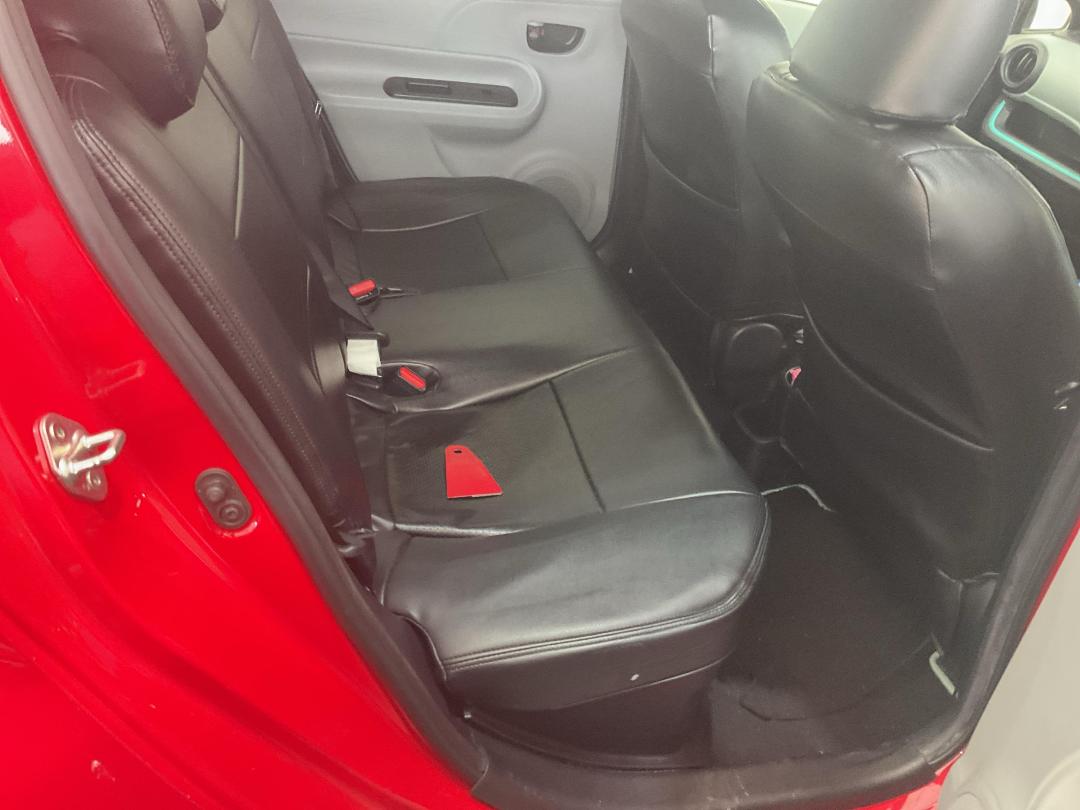 Photo '7' of Toyota Aqua Hybrid