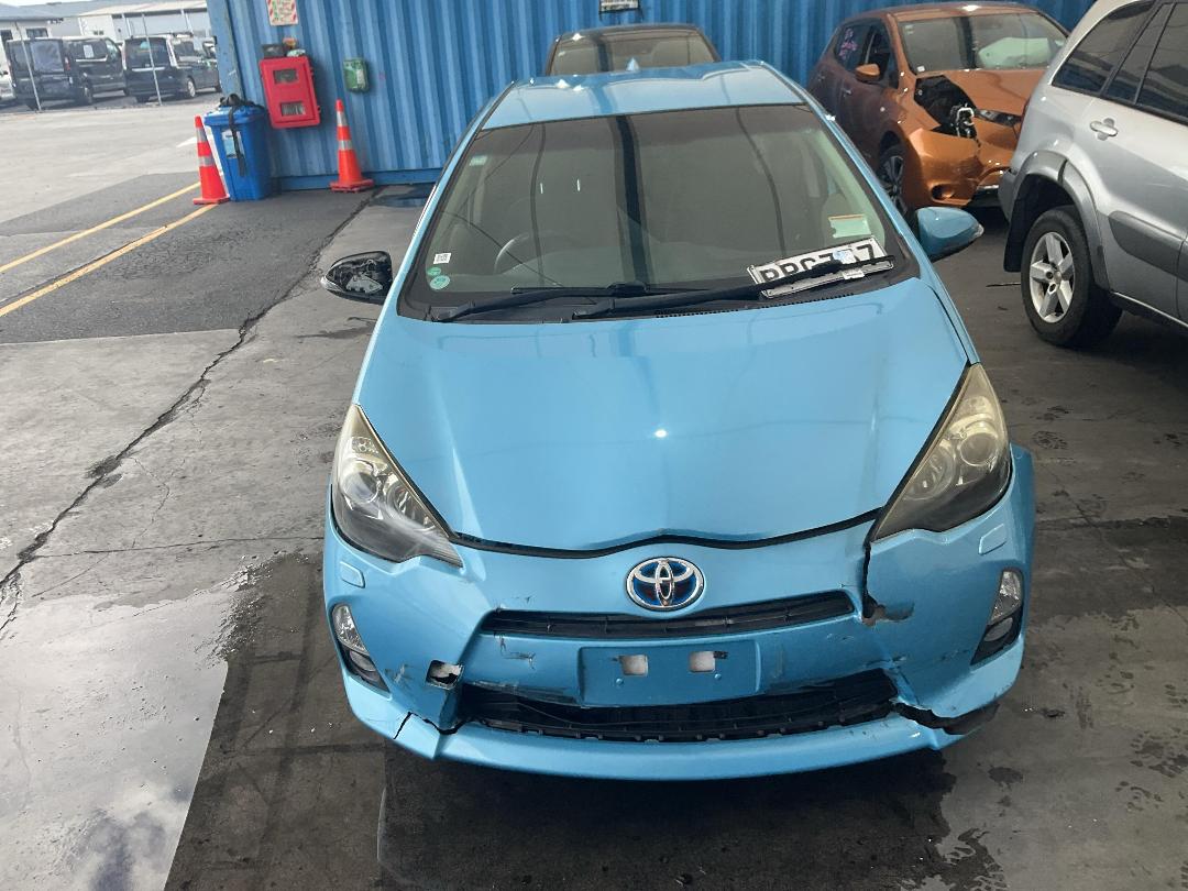 Photo '4' of Toyota Aqua