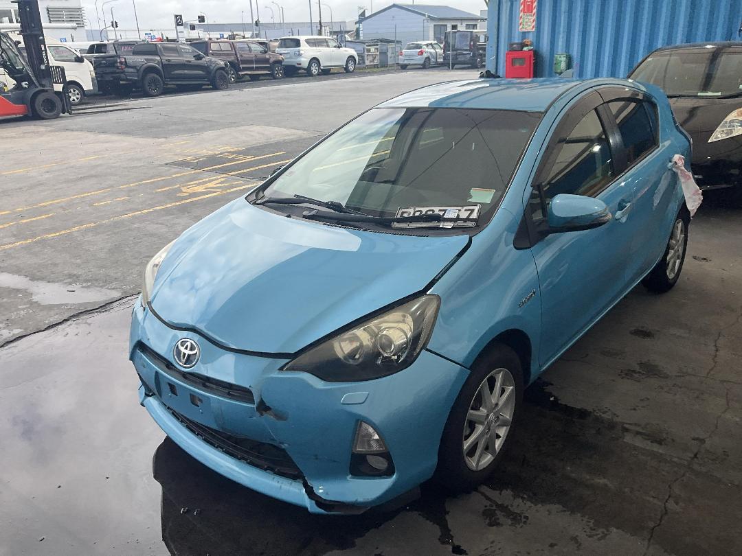 Photo '5' of Toyota Aqua