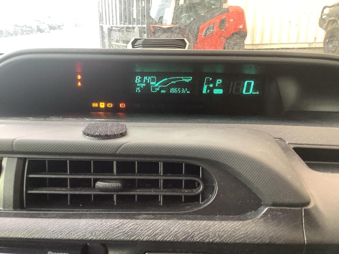 Photo '19' of Toyota Aqua