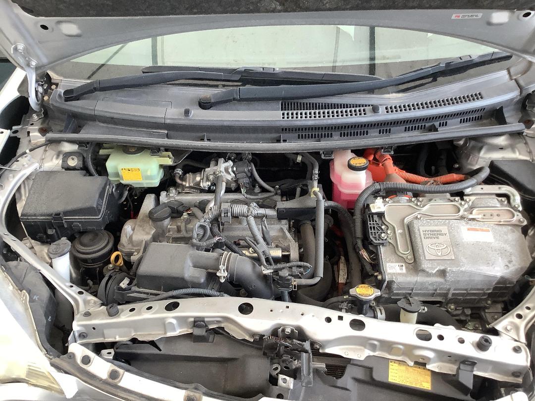 Photo '10' of Toyota Aqua Photo '10' of Toyota Aqua