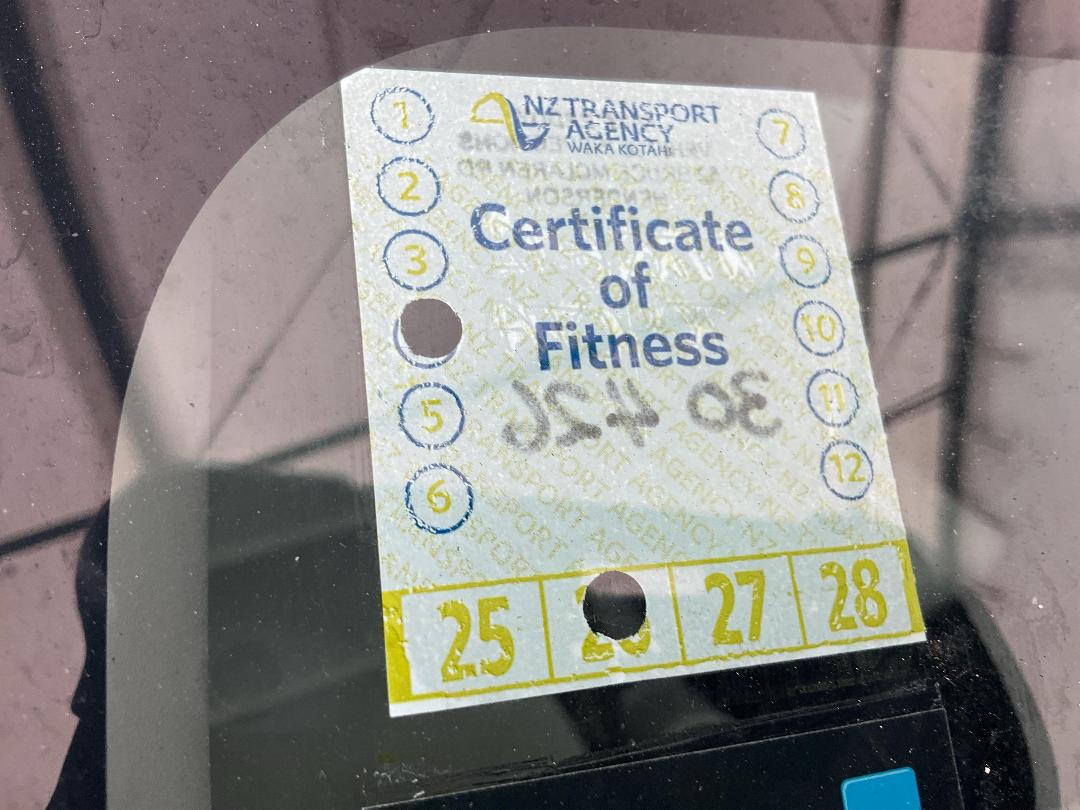 Photo '34' of Toyota Aqua Hybrid Photo '34' of Toyota Aqua Hybrid