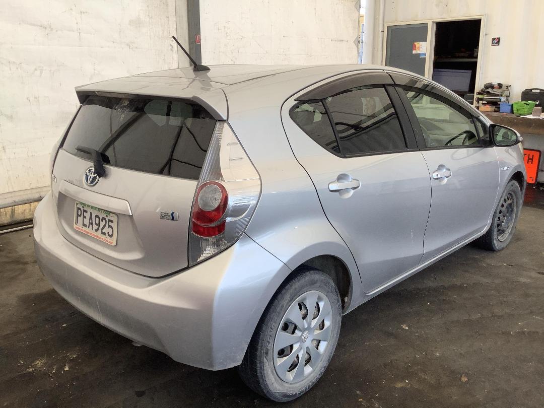 Photo '3' of Toyota Aqua