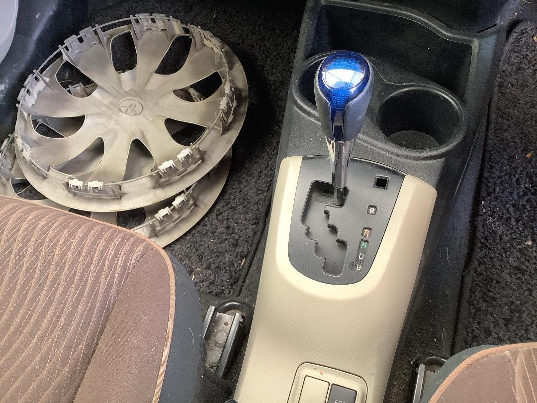 Photo '14' of Toyota Aqua