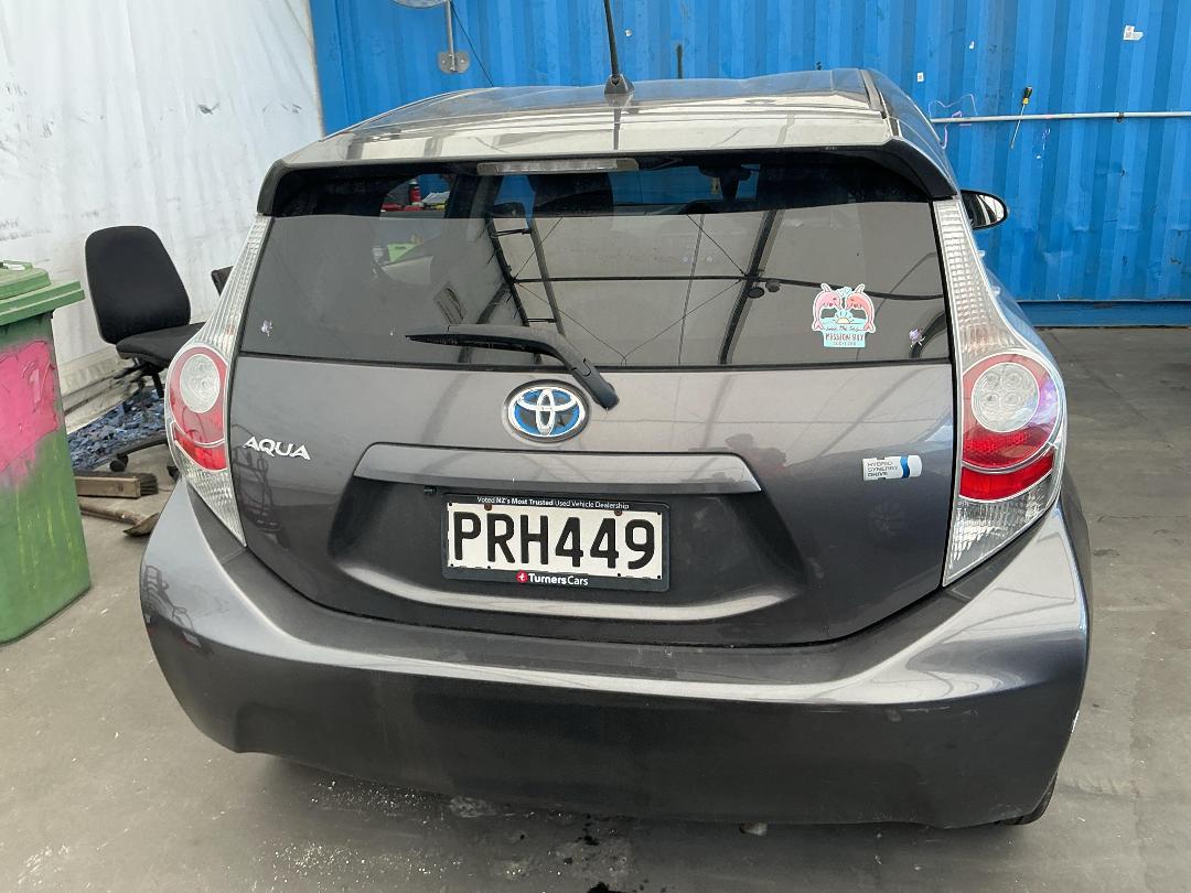 Photo '5' of Toyota Aqua Hybrid Photo '5' of Toyota Aqua Hybrid