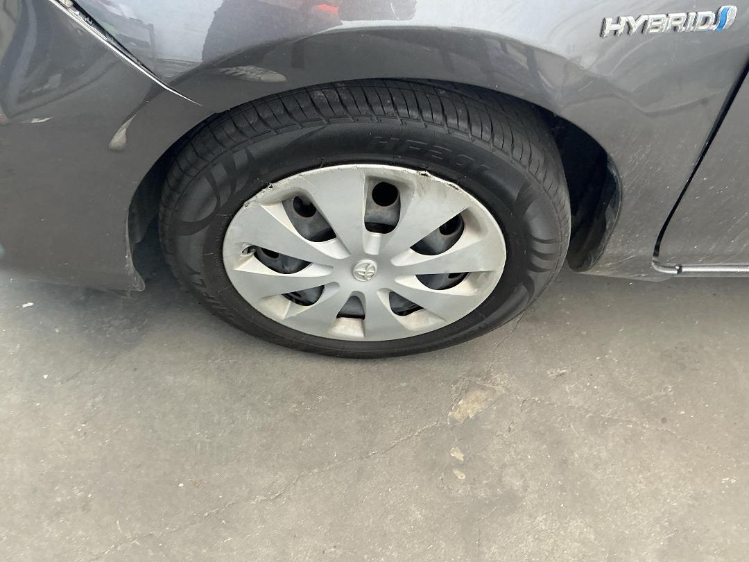 Photo '27' of Toyota Aqua Hybrid Photo '27' of Toyota Aqua Hybrid