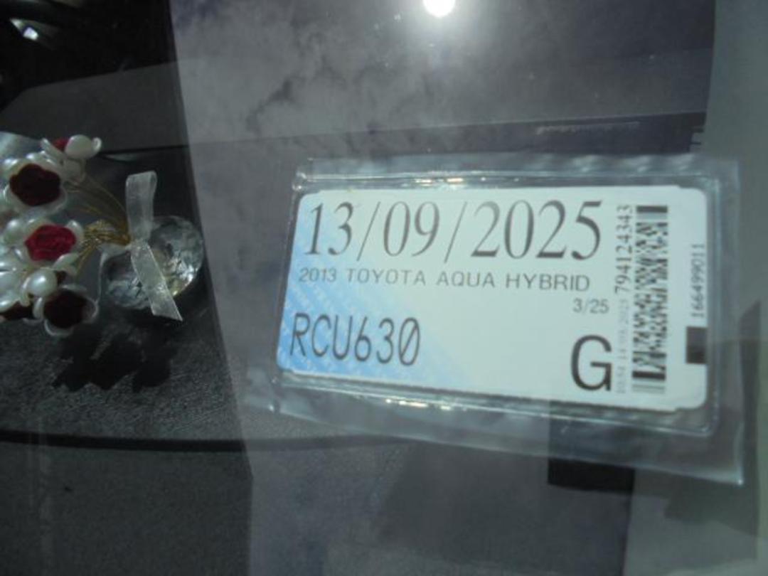 Photo '18' of Toyota Aqua Hybrid Photo '18' of Toyota Aqua Hybrid