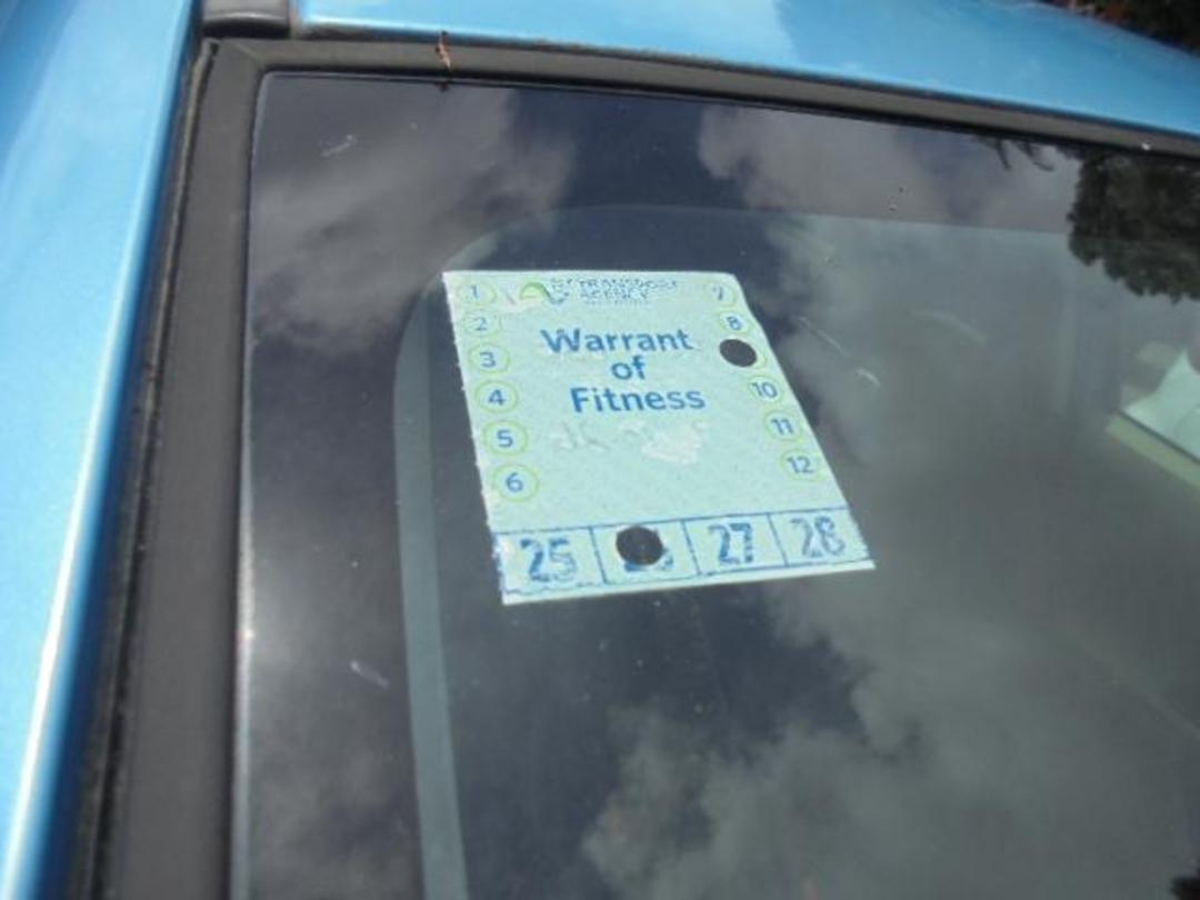 Photo '17' of Toyota Aqua Hybrid Photo '17' of Toyota Aqua Hybrid