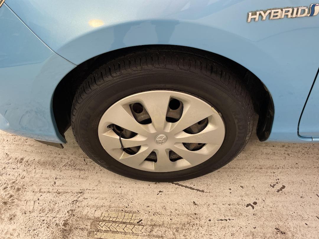 Photo '10' of Toyota Aqua Photo '10' of Toyota Aqua