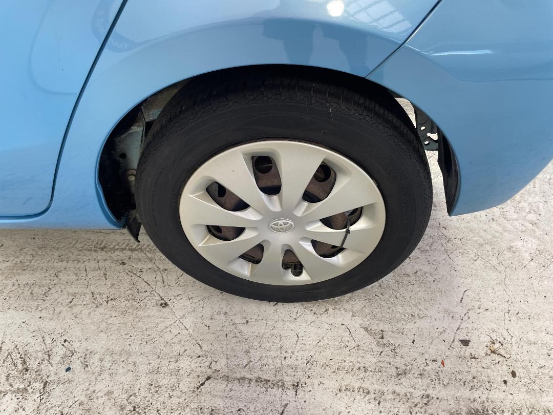 Photo '11' of Toyota Aqua Photo '11' of Toyota Aqua